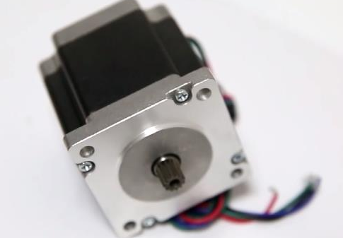 步進(jìn)驅(qū)動器記憶功能,避免電機抖動
